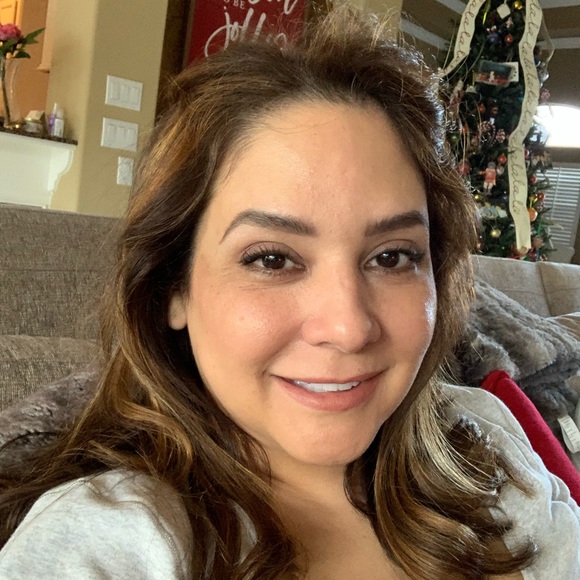 angela_garza